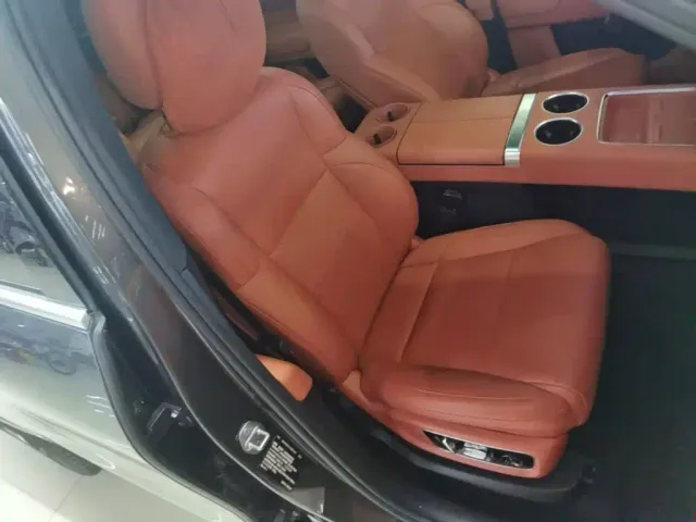Li Auto L9 — Фото автомобиля 24
