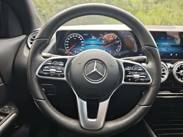 Mercedes-Benz GLA-Class — Фото автомобиля 17
