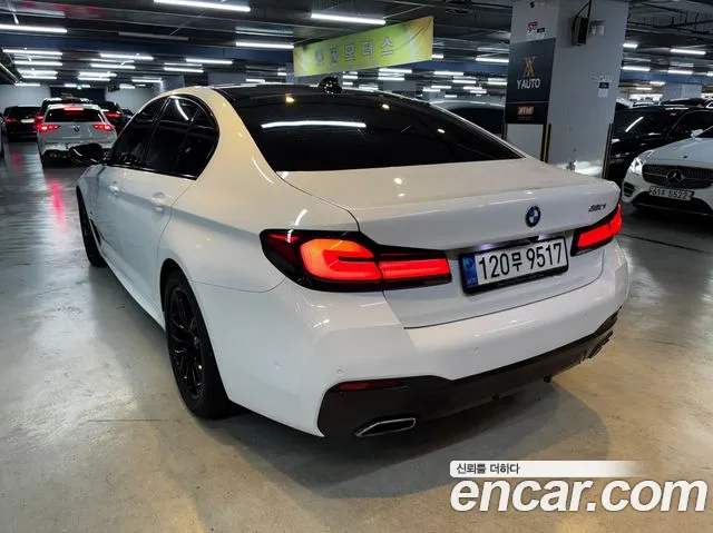BMW 5-Series — Фото автомобиля 2