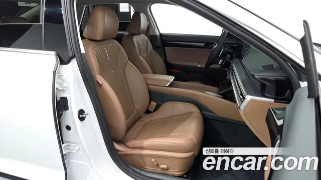 Hyundai Grandeur GN7 — Фото автомобиля 11