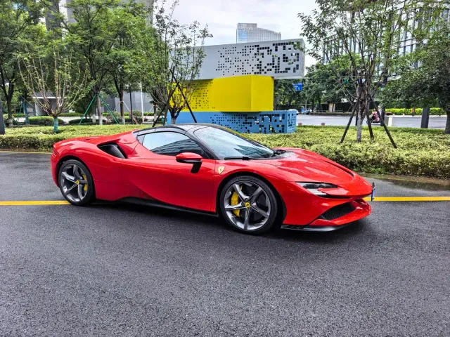 Ferrari SF90 — Фото автомобиля 4