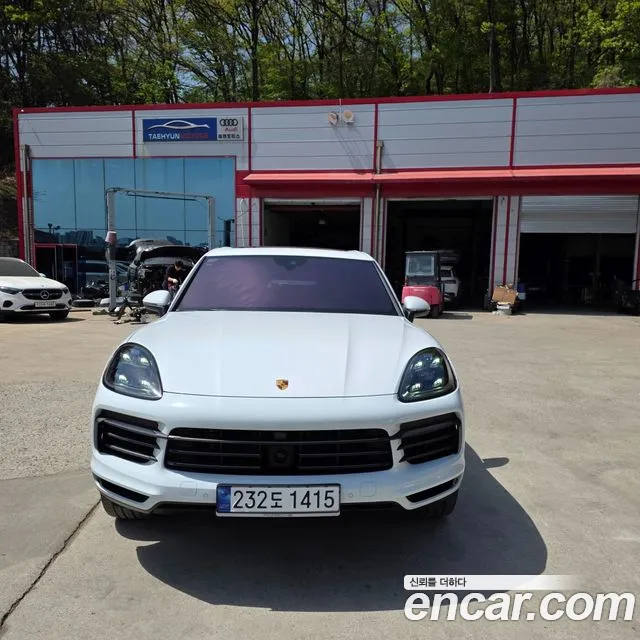 Фотография автомобиля — Porsche Cayenne PO536