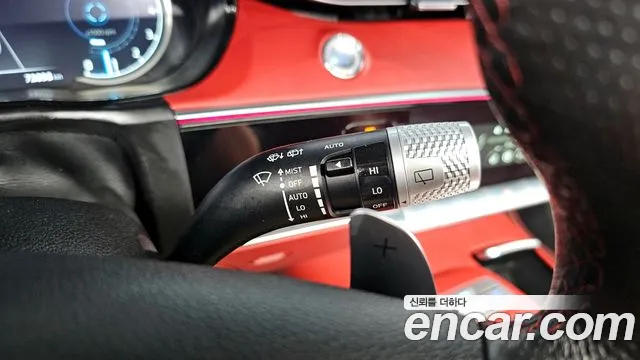 Genesis GV70 2.5T Бензин 2WD — Фото автомобиля 30