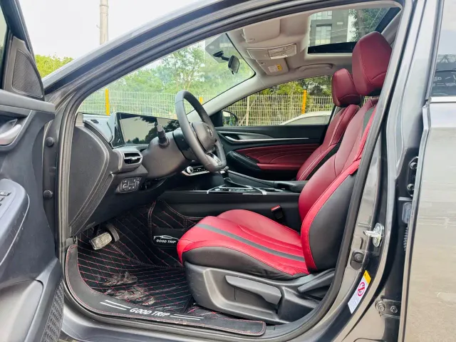 Changan Eado — Фото автомобиля 4