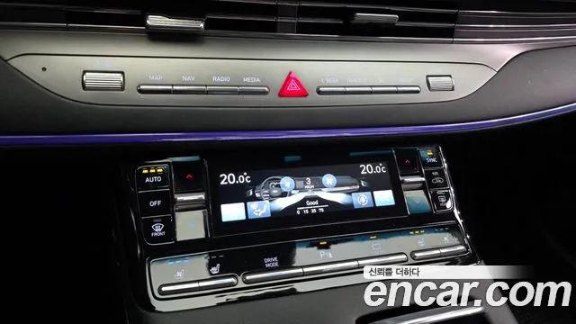Hyundai Grandeur New — Фото автомобиля 17