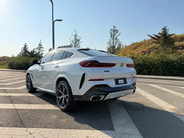 BMW X6 — Фото автомобиля 4