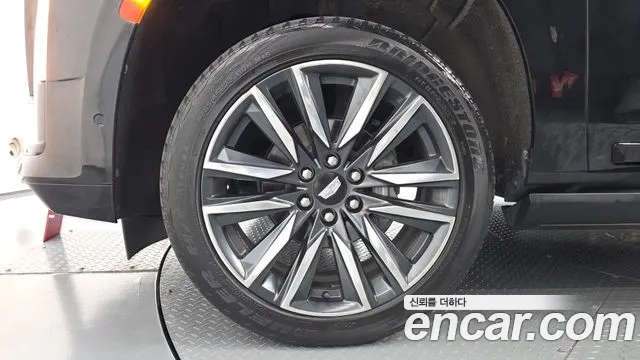 Cadillac Escalade Escalade 5 поколение — Фото автомобиля 5