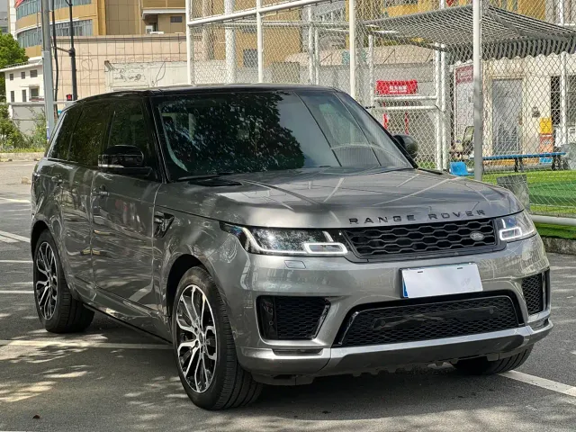 Land Rover Range Rover Sport — Фото автомобиля 3