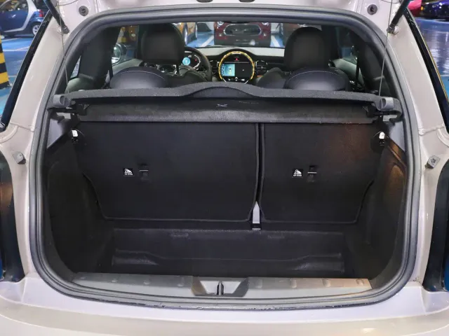 MINI Hatch — Фото автомобиля 7