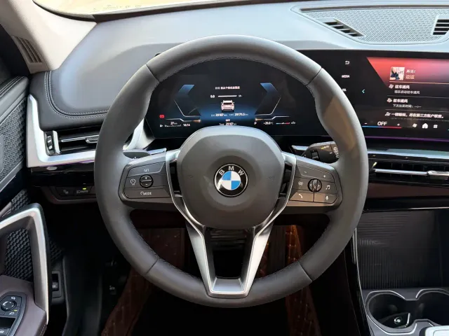 BMW X1 — Фото автомобиля 15