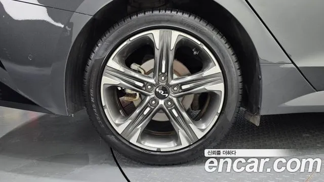 Kia K5 Signature — Фото автомобиля 3