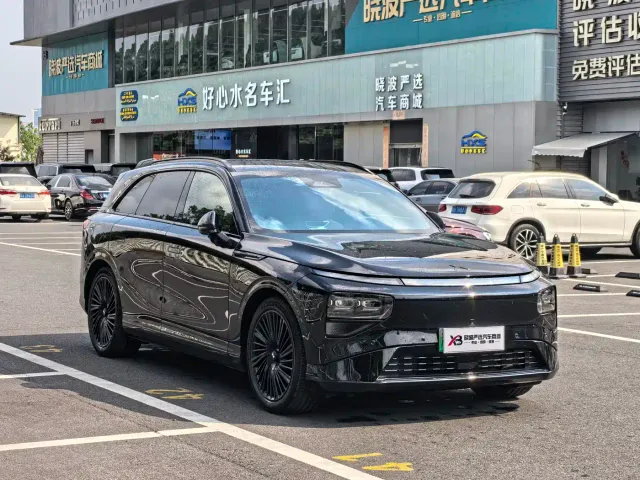 Xpeng G9 — Фото автомобиля 3