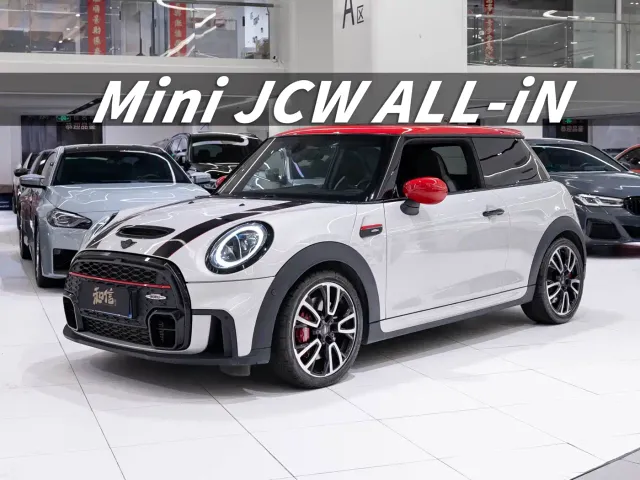 Фотография автомобиля — MINI John Cooper Works