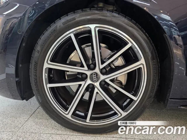 Audi A5 B10 — Фото автомобиля 5