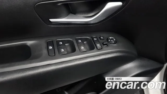 Hyundai Tucson Tucson (NX4) Дизель 2.0 2WD — Фото автомобиля 29