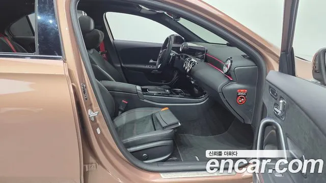 Mercedes-Benz A-Class — Фото автомобиля 24