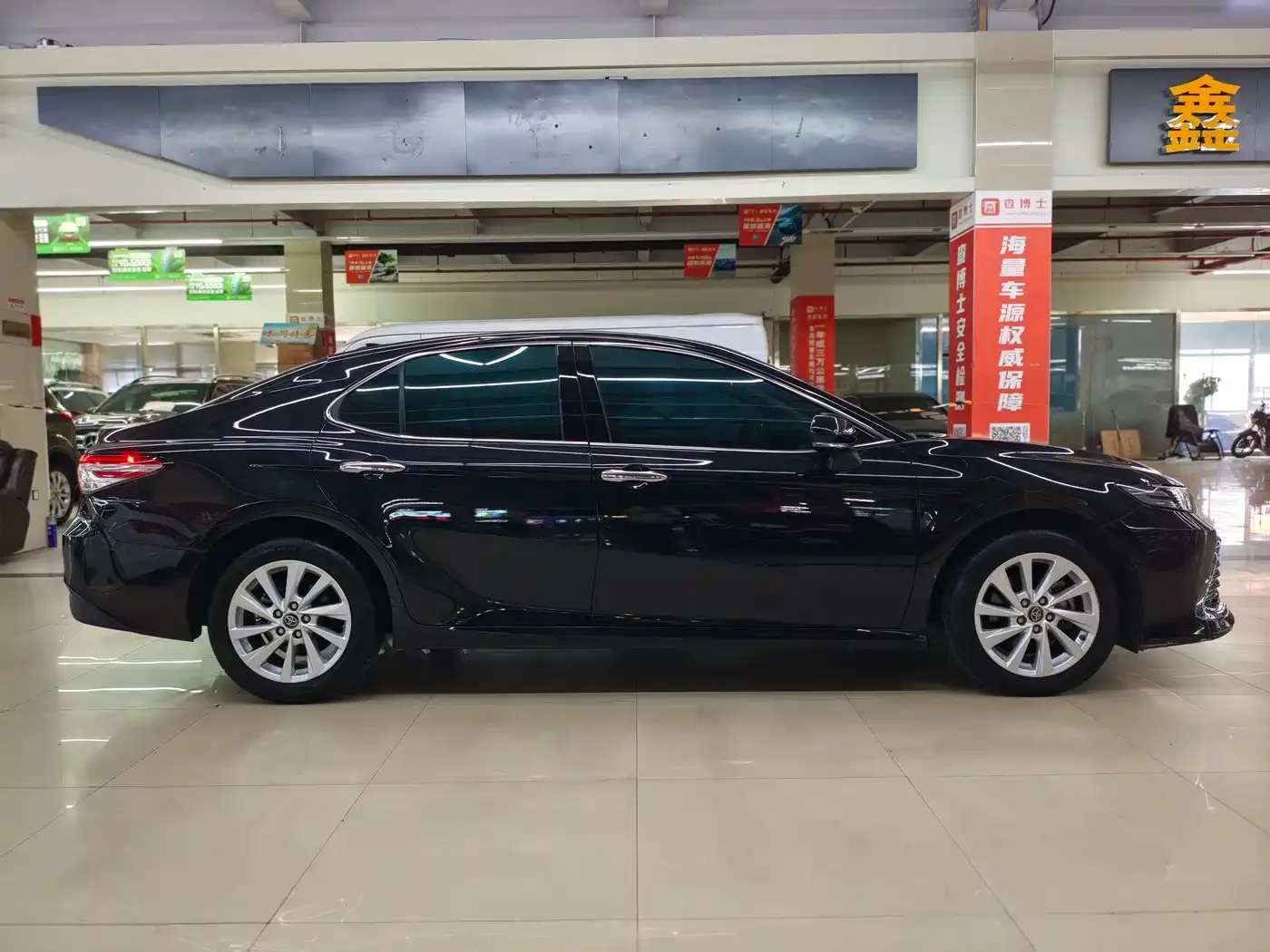 Toyota Camry 2021 2.0G Luxury Edition — Фото автомобиля 4