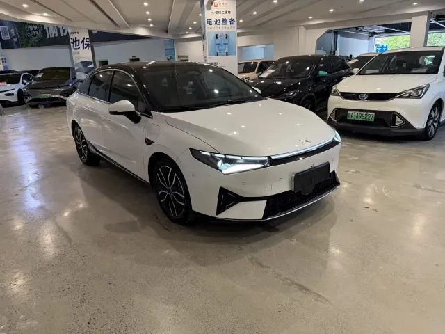 Xpeng P5 — Фото автомобиля 3