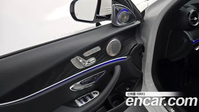 Mercedes-Benz E-Class W213 — Фото автомобиля 18