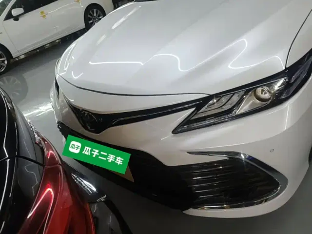 Toyota Camry — Фото автомобиля 2