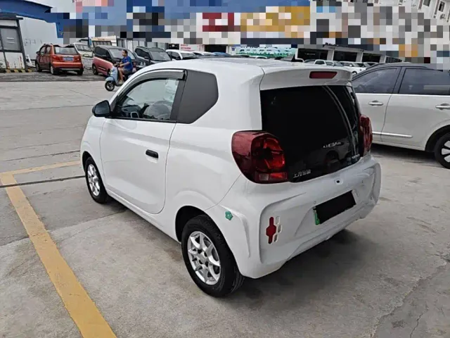 Roewe Clever — Фото автомобиля 22