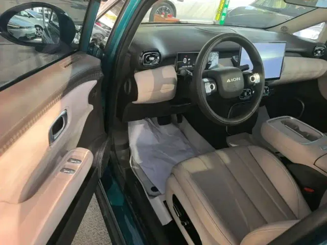 GAC Aion UT — Фото автомобиля 15