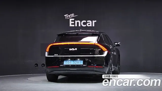 Kia EV6 — Фото автомобиля 3