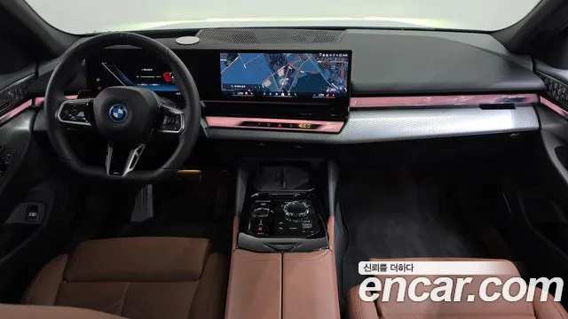 BMW i5 G60 — Фото автомобиля 10