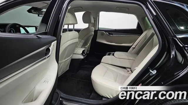 Hyundai Grandeur Grandeur (New) Hybrid — Фото автомобиля 11