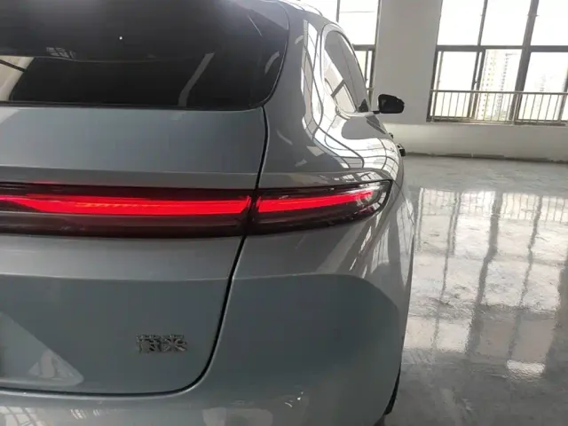 Nio ET5 Touring — Фото автомобиля 7