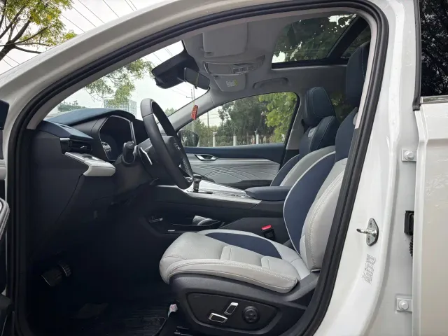 Geely Xingrui — Фото автомобиля 7