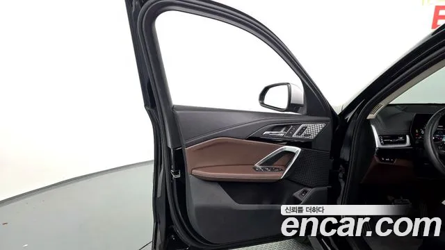 BMW X1 U11 — Фото автомобиля 24