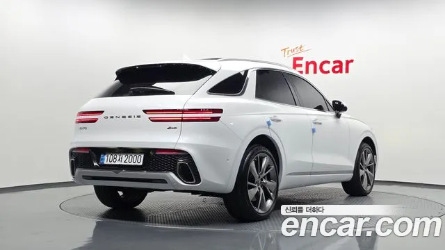 Genesis GV70 — Фото автомобиля 2