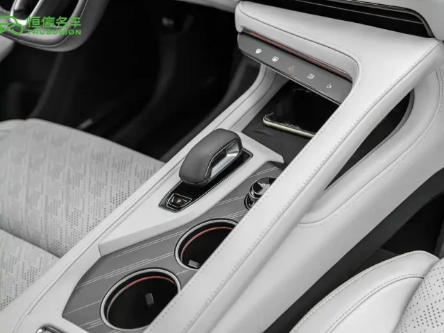 Zeekr 001 — Фото автомобиля 19