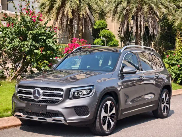 Фотография автомобиля — Mercedes-Benz GLB-Class