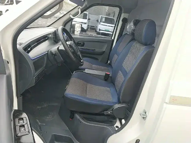 Dongfeng Yufeng EM27 — Фото автомобиля 10