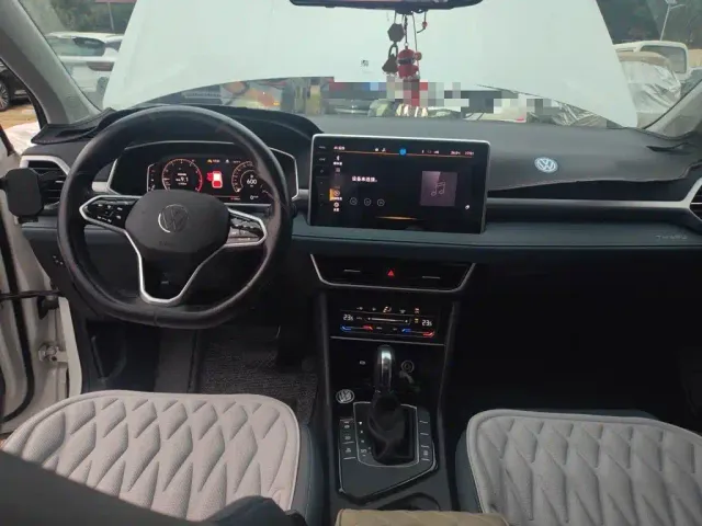 Volkswagen Tharu — Фото автомобиля 12