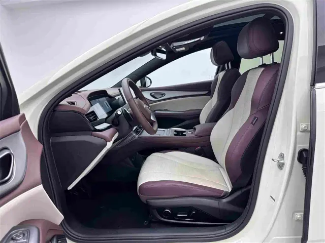 BYD Seal 07 DM-i — Фото автомобиля 19