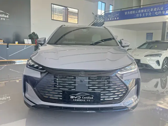 BYD Tang — Фото автомобиля 2