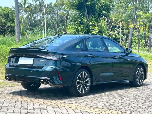 Chery Arrizo 8 — Фото автомобиля 6