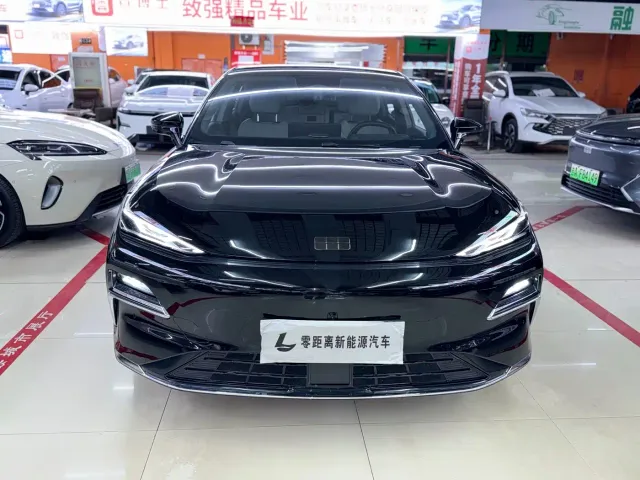 Geely Galaxy Xingyao 8 — Фото автомобиля 2