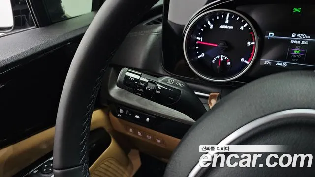 Kia Canival — Фото автомобиля 18