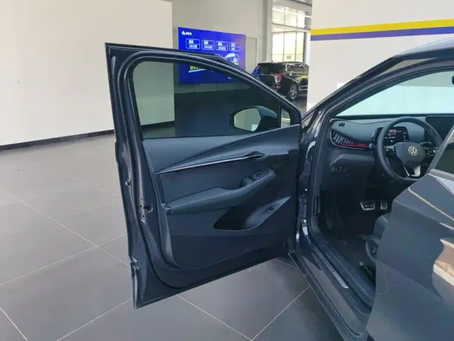 Volkswagen ID. Unyx 06 — Фото автомобиля 7