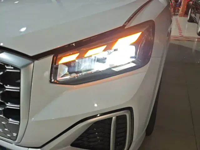 Audi Q2L — Фото автомобиля 23