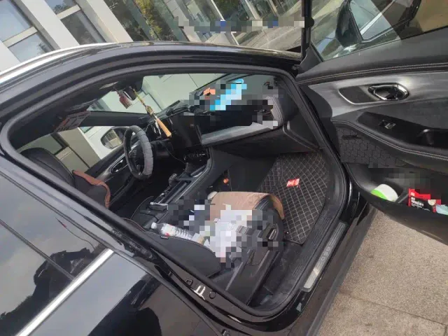 GAC Trumpchi GS8 — Фото автомобиля 15