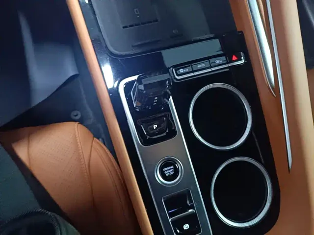 Geely Boyue — Фото автомобиля 13