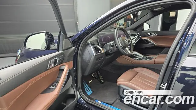 BMW X6 xDrive40i M Sport — Фото автомобиля 10