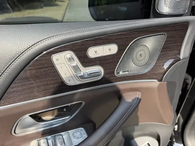 Mercedes-Benz GLS-Class — Фото автомобиля 10
