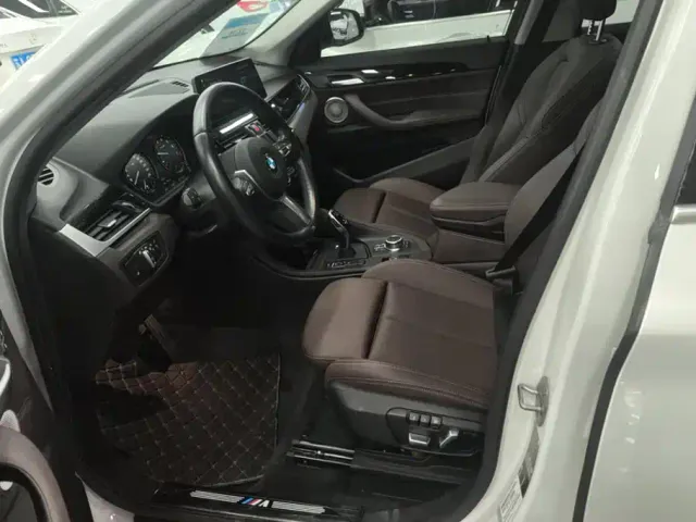 BMW X1 — Фото автомобиля 9