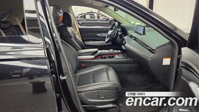 Genesis GV70 Electrified — Фото автомобиля 11